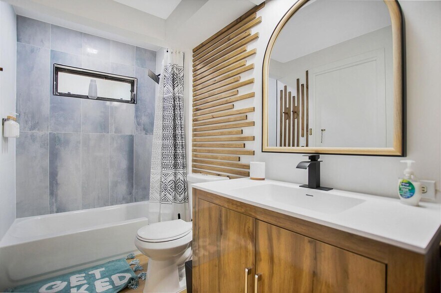 Building Photo - 210 50th Street Ct NW