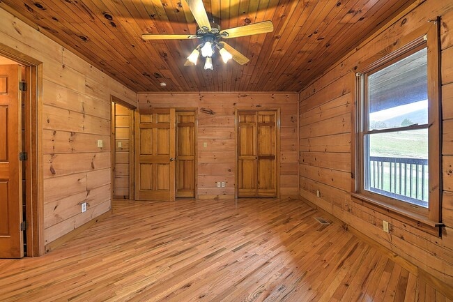 Building Photo - 13625 Horton Hwy