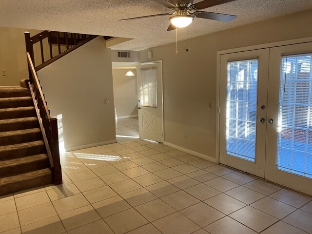 Building Photo - 4600 Lighthouse Cir
