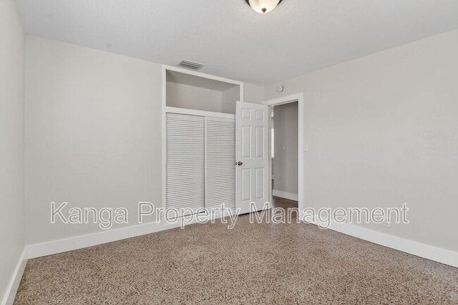 Building Photo - 58 W 27th St