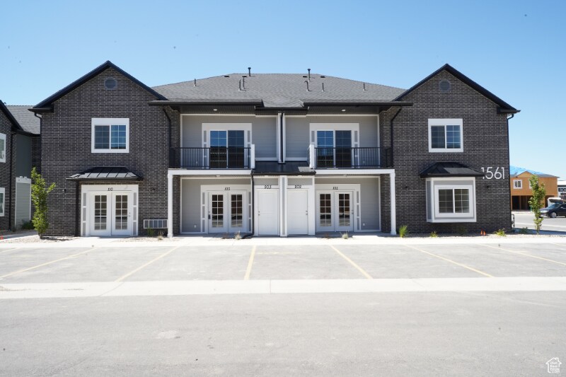 Building Photo - 1561 110