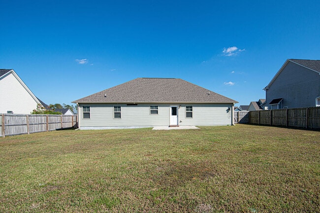 Building Photo - 309 Channel Run Ln