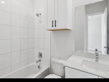 Building Photo - 1558 Dulwich Dr