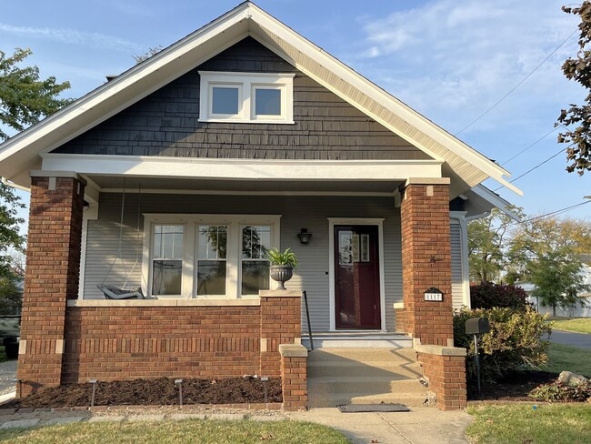 Primary Photo - 1117 E Glen Ave