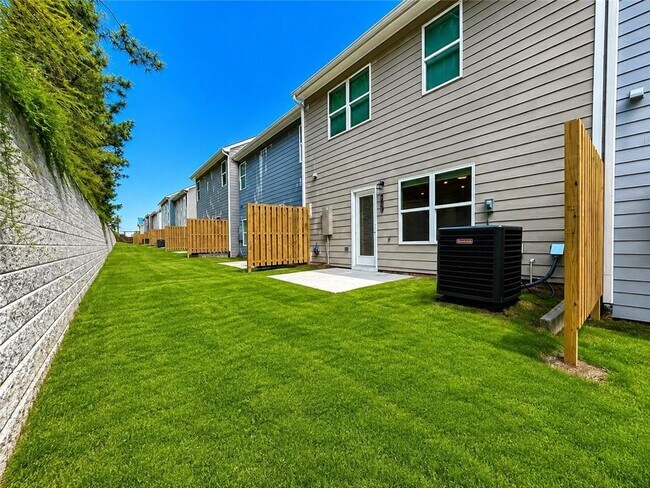 Building Photo - 401 Lanier Cir