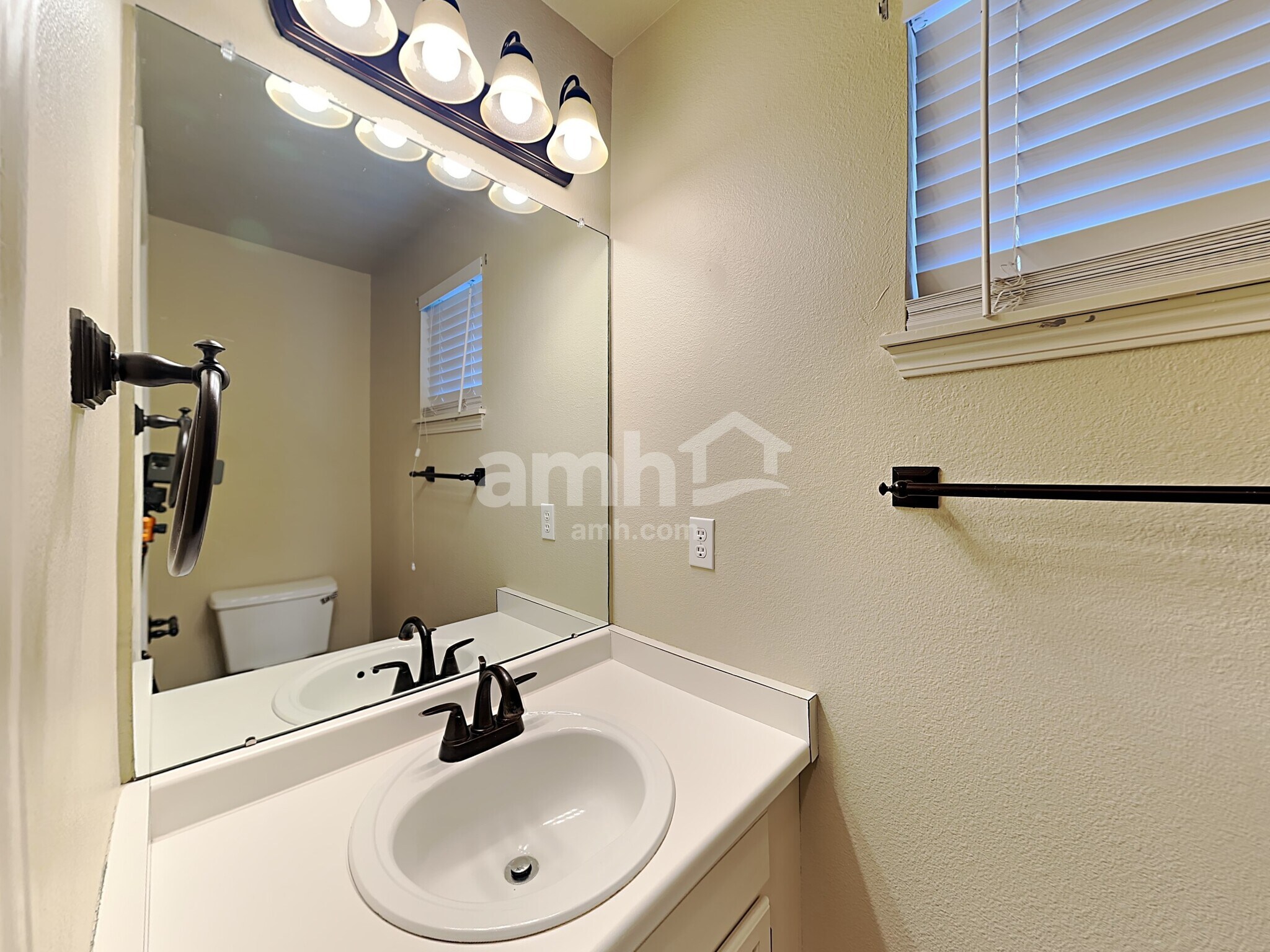 Building Photo - 6616 Monaco Way