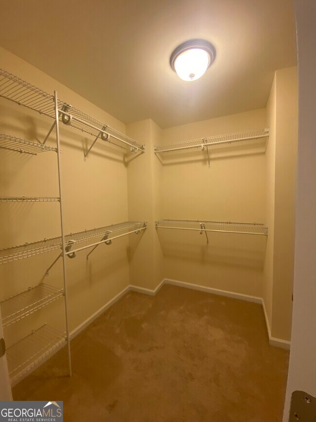 Building Photo - 116 Winslow Cir