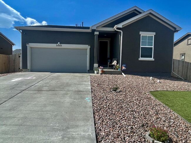 Building Photo - Charming One-Story Rancher with Bonus Room...