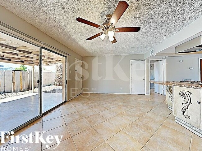 Building Photo - 4428 S La Corta Dr