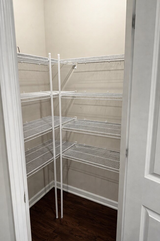 Building Photo - 1529 Kiln Ct