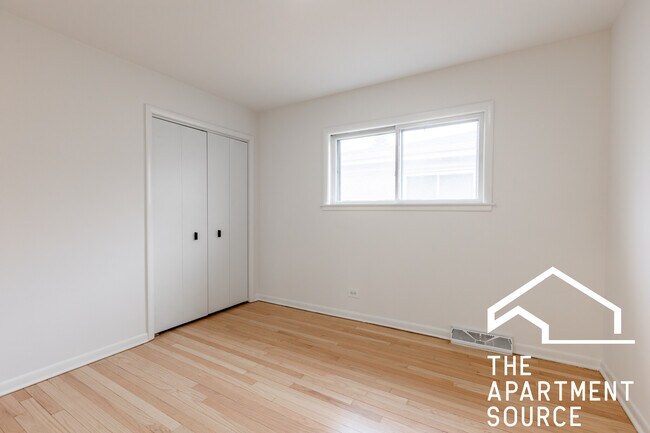 Building Photo - 6711 N East Prairie Rd