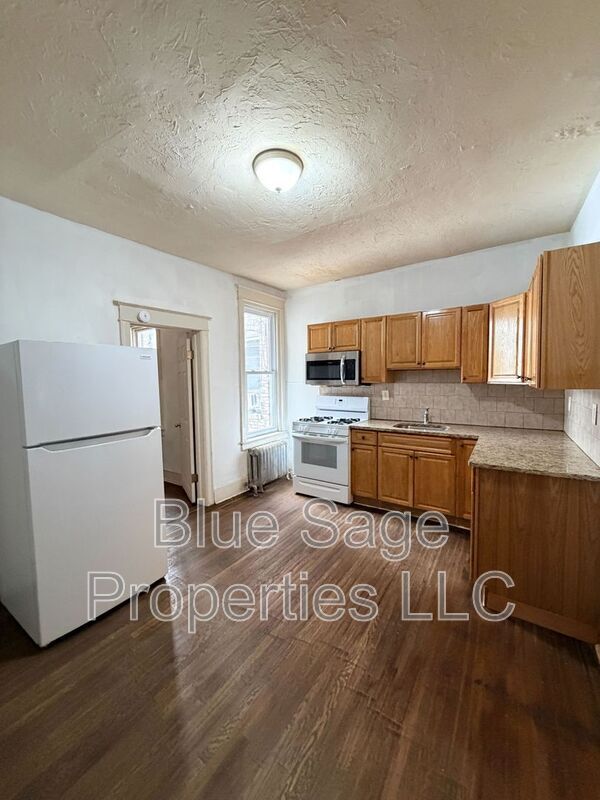 Building Photo - 31 N State Rd