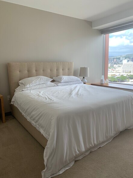 Bedroom - 1555 Kapiolani Blvd