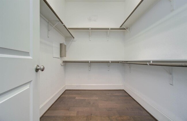 Building Photo - 11012 Ayrshire Park Ln
