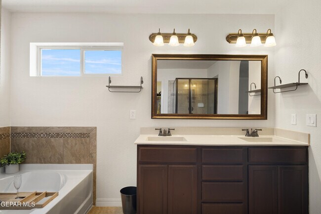 Building Photo - 13483 Halifax St