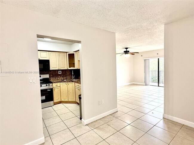 Building Photo - 5765 W 25th Ct