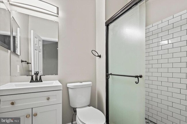 Building Photo - 328 Moseby Ct