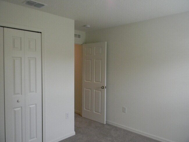 Building Photo - 491 Windswept Ave SW