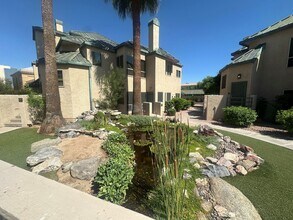 Building Photo - Live in the Heart of Downtown Phoenix