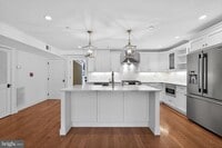 Building Photo - 200 W Wayne Ave