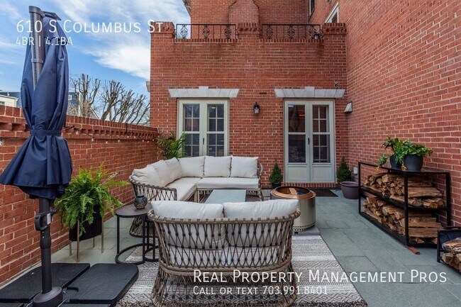 Building Photo - Stunning Corner Townhouse, Old Town Alexan...