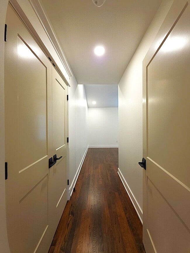 Building Photo - Lease this fully remodeled sanctuary – where modern luxury meets timeless East Texas charm!