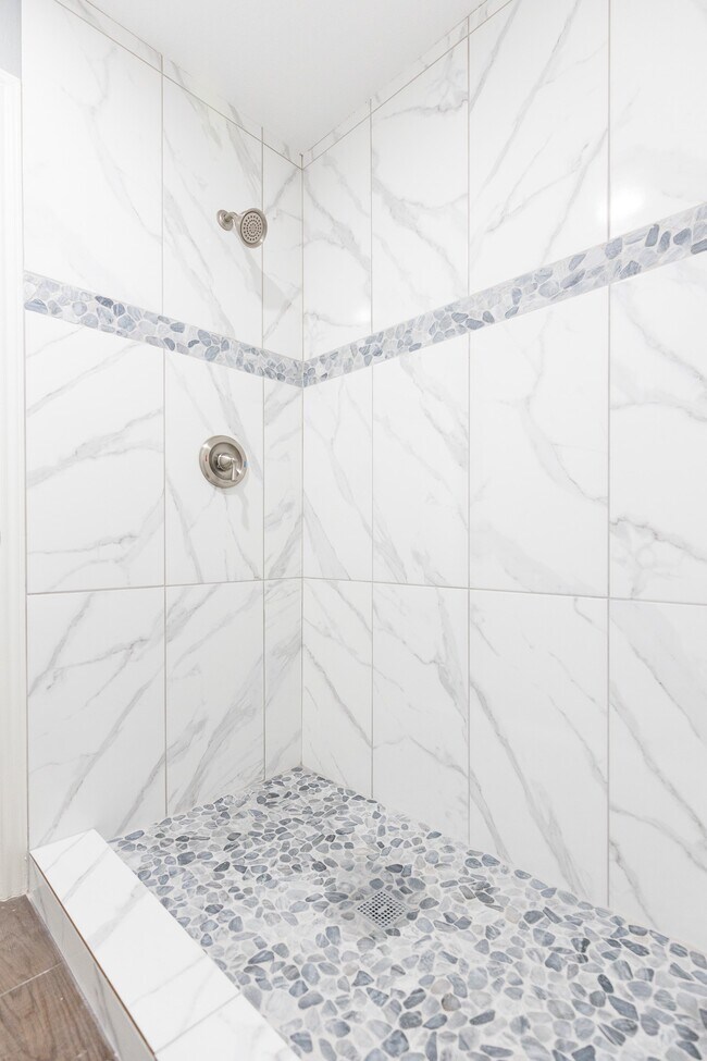 Building Photo - 14600 Fonmeadow Dr