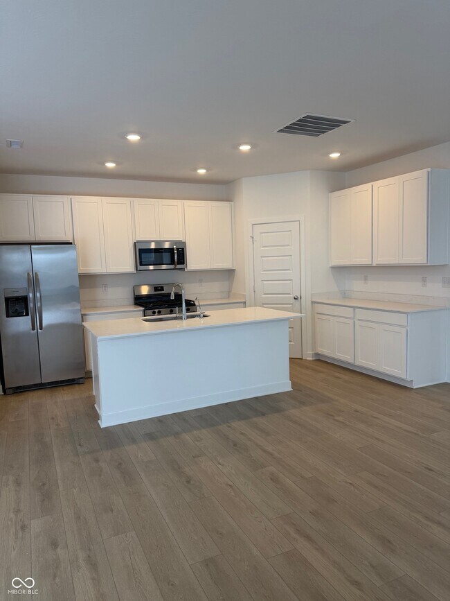 Building Photo - 411 W Michigan St