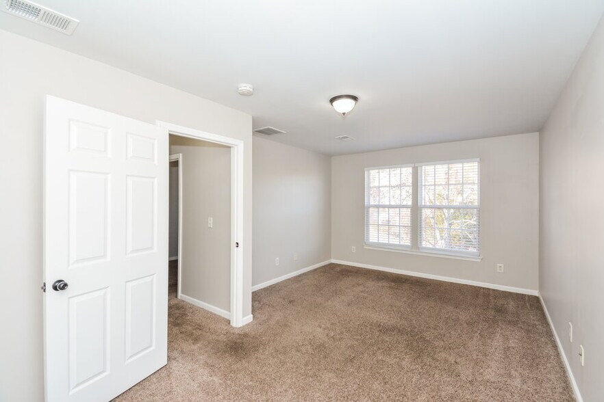 Building Photo - 1437 Timber Ridge Cir