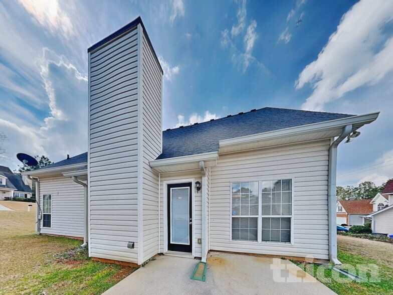 Building Photo - 5412 Village Ridge