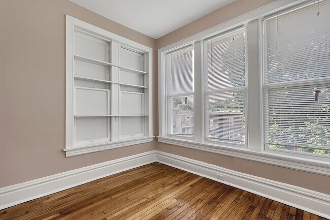 Building Photo - Shaw-ty is a 10