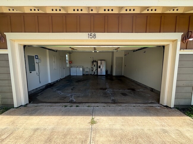 Building Photo - 158 Maka Hou Loop