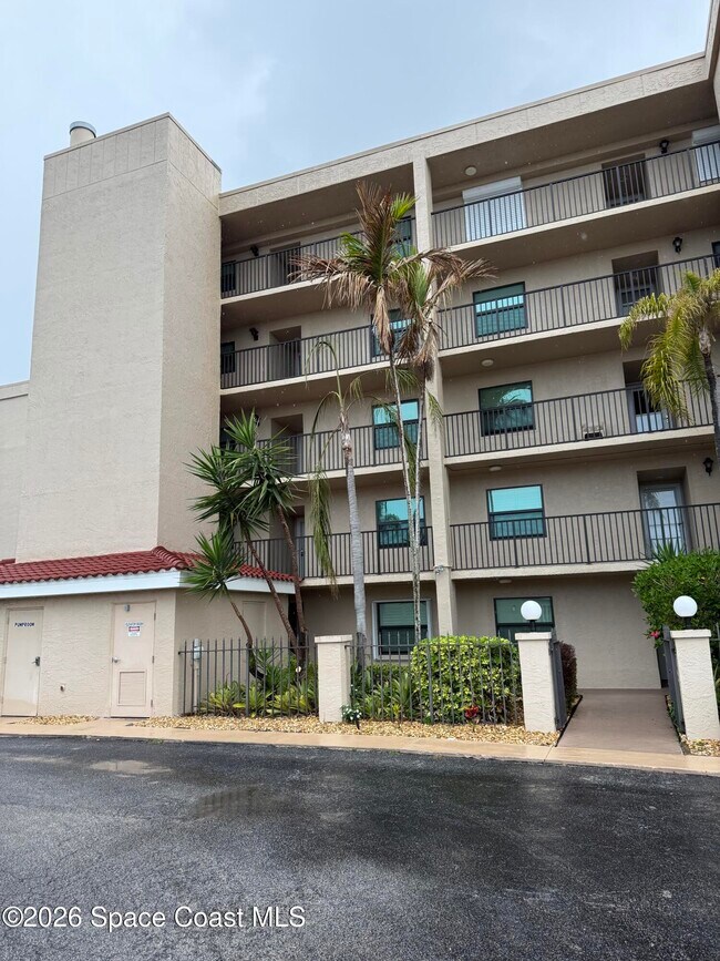 Building Photo - 201 International Dr