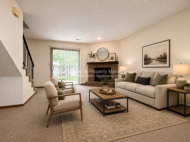 Building Photo - 3557-3563 NE Independence Cir