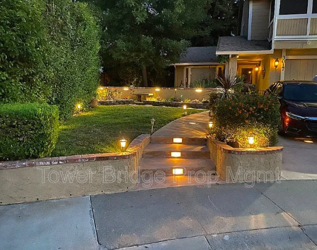 Building Photo - 3017 Brookstone Way