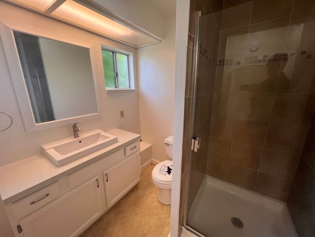 Building Photo - 154-156A Carlotta Cir