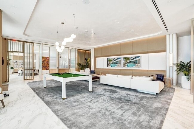 Building Photo - 900 N Ocean Blvd