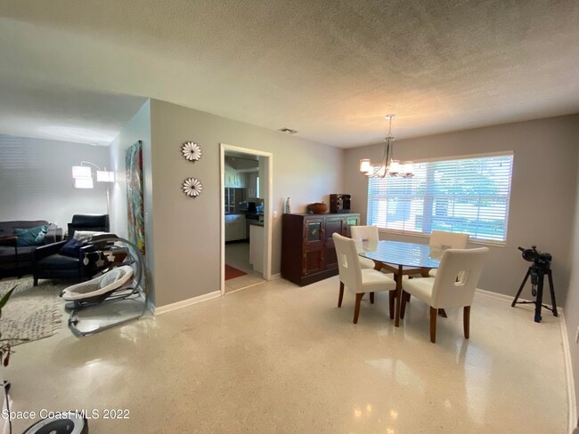 Building Photo - 2668 Bernice Ct