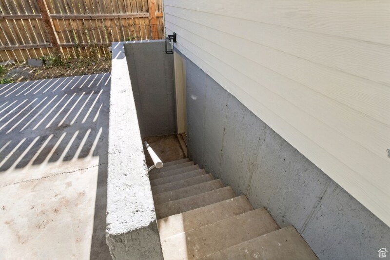 Building Photo - 155 W 800 N