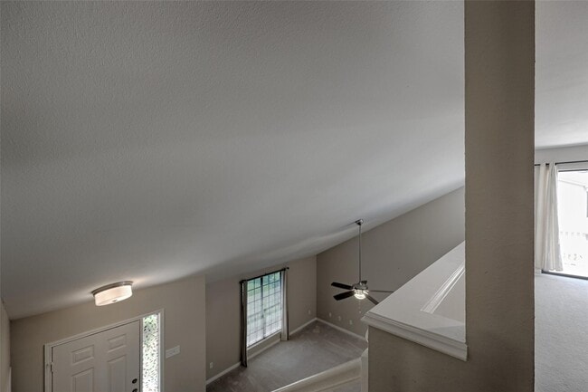 Building Photo - 7720 Theissetta Dr