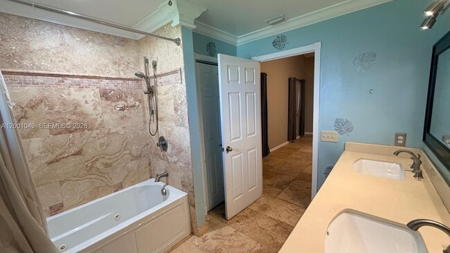 Building Photo - 11540 NW 27th Ct