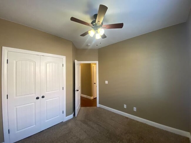 Building Photo - 455 N 2260 W