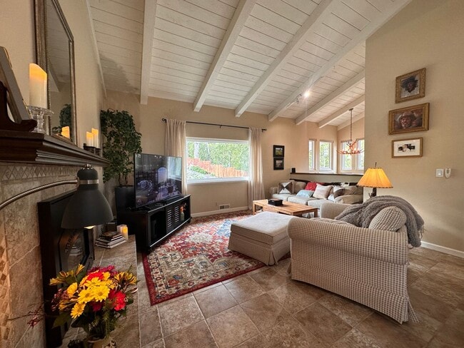 Building Photo - Sunny - Fully Furnished 2-Bedroom, with Office and 2 1/2 bathrooms.