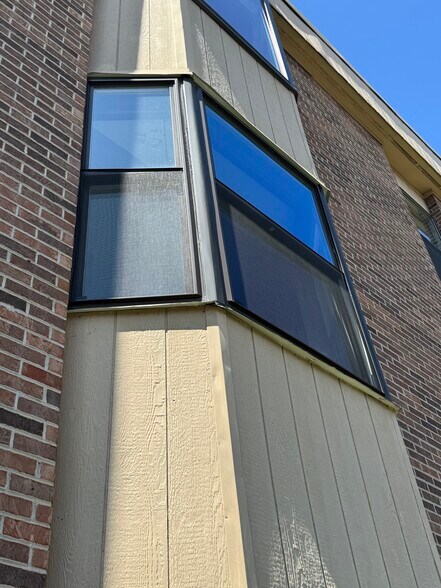 Building Photo - 509 11th St