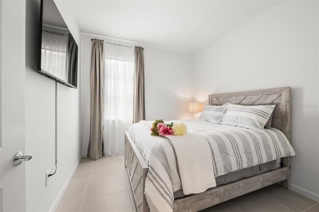 Building Photo - 6328 Winding Pne Dr