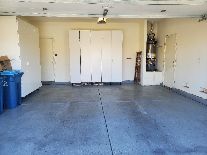 Building Photo - 5049 Alfingo St