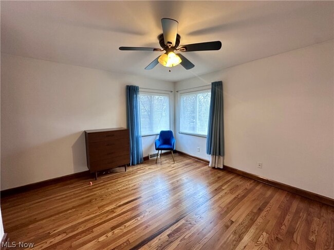 Building Photo - 1093 N Main St