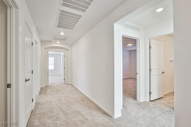 Building Photo - 7412 Legacy Pt St