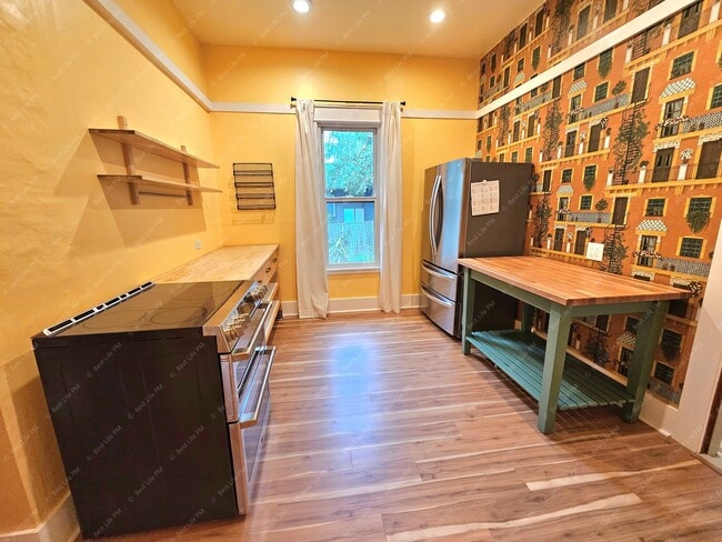 Building Photo - 3934 SE 29th Ave