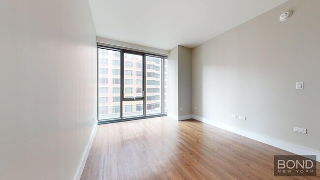 Building Photo - 237 E 34th St